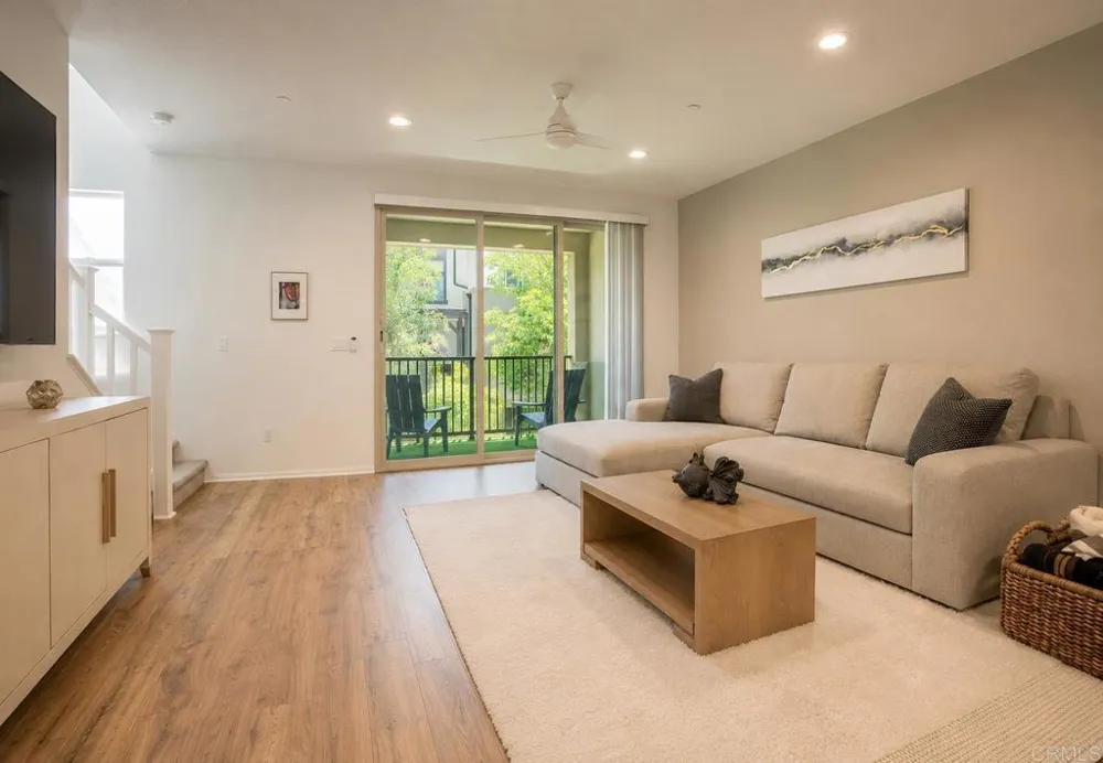 2427 Verano Way Vista, CA 92081
