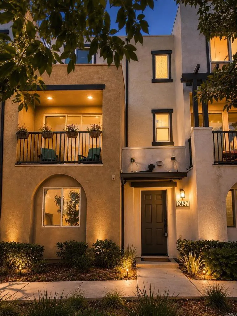 2427 Verano Way Vista, CA 92081