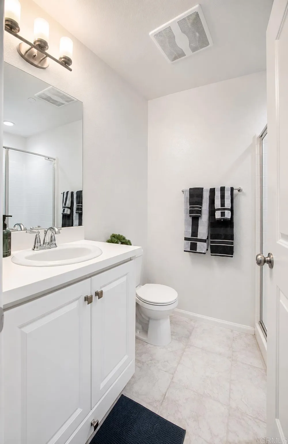 2427 Verano Way Vista, CA 92081