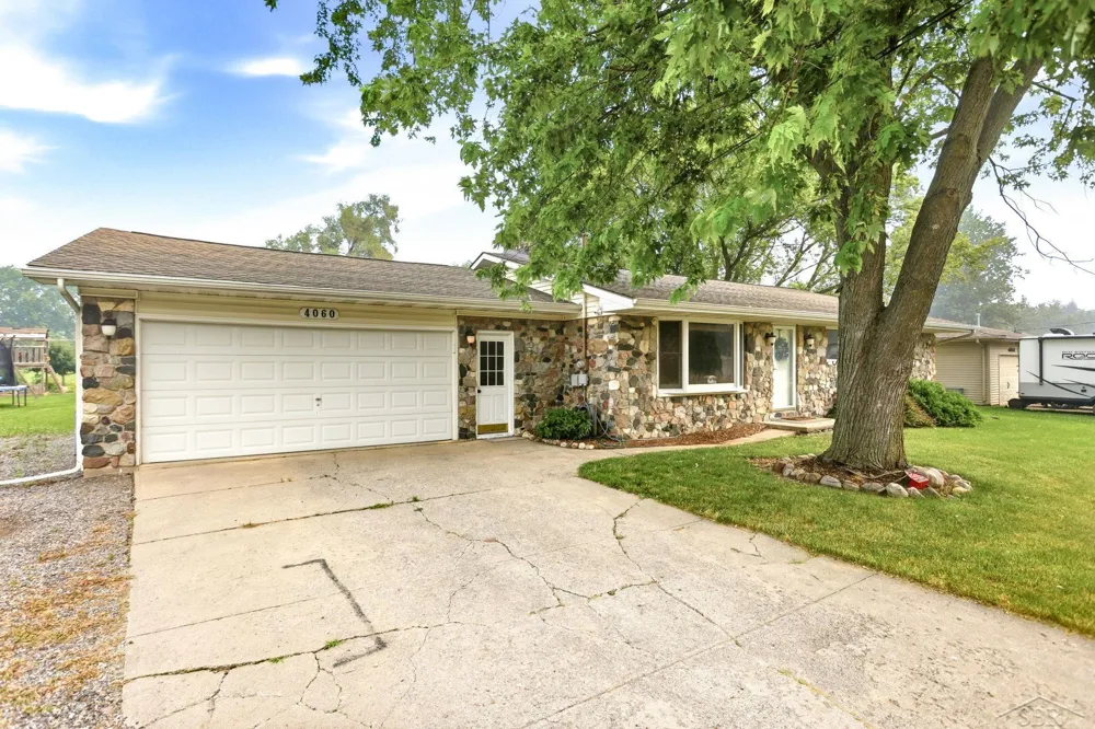 4060 Diceglie Court Kochville Township, MI 48604