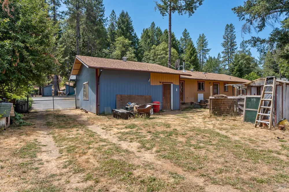 1960 Branscomb Road Laytonville, CA 95454