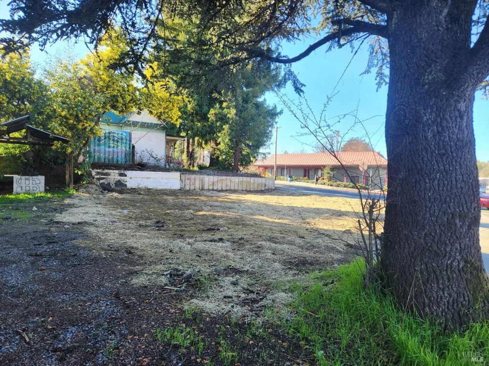 316 S Main Street Willits, CA 95490
