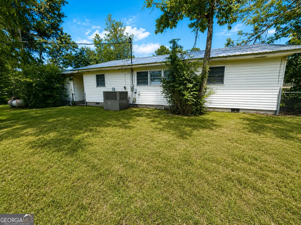 1405 Green AVE Douglas, GA 31533