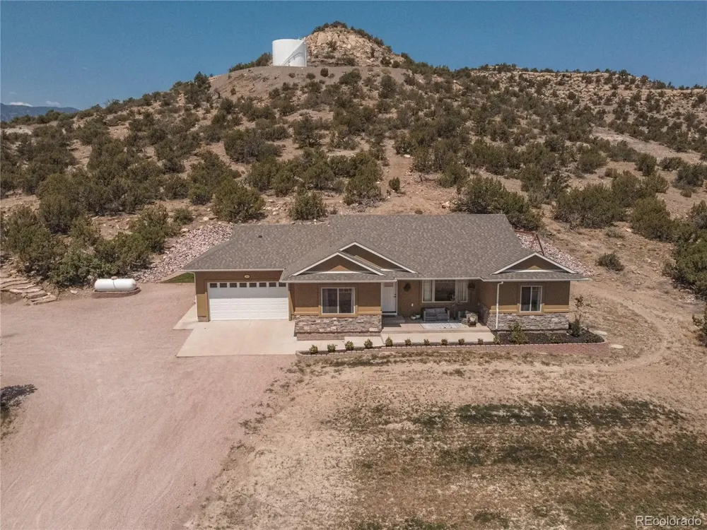 585 Twin Pines Avenue Rockvale, CO 81244