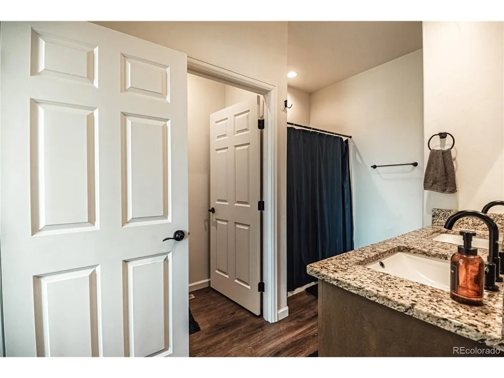 585 Twin Pines Avenue Rockvale, CO 81244
