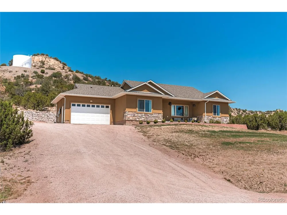 585 Twin Pines Avenue Rockvale, CO 81244