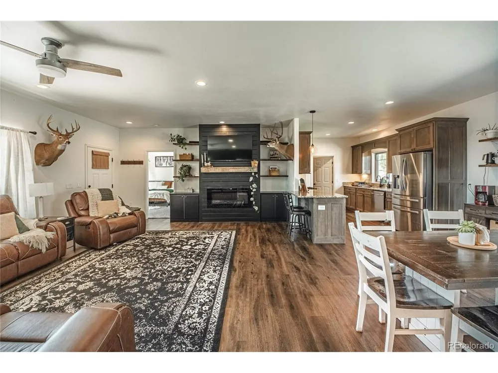 585 Twin Pines Avenue Rockvale, CO 81244