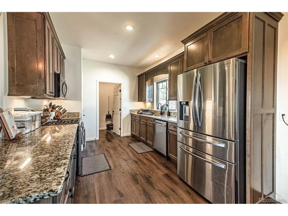 585 Twin Pines Avenue Rockvale, CO 81244