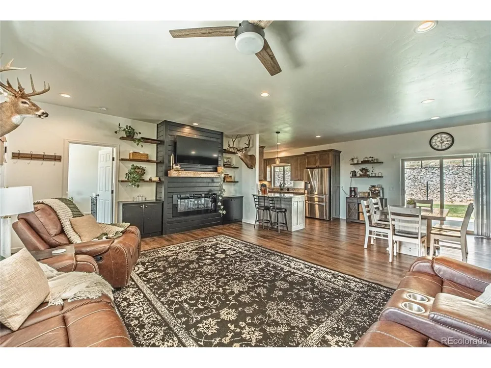 585 Twin Pines Avenue Rockvale, CO 81244