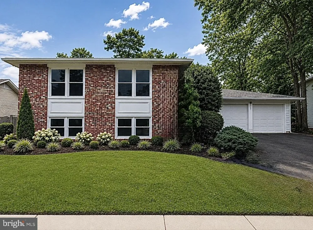 7107 SONTAG WAY Springfield, VA 22153