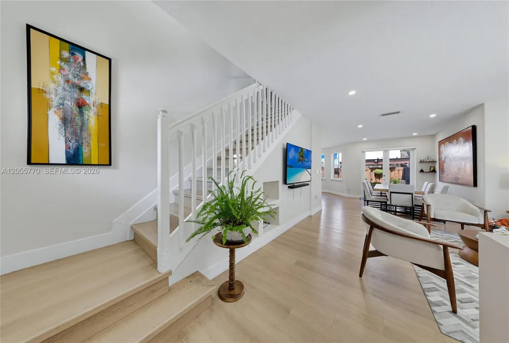 4850 NW 108th Pl Doral, FL 33178