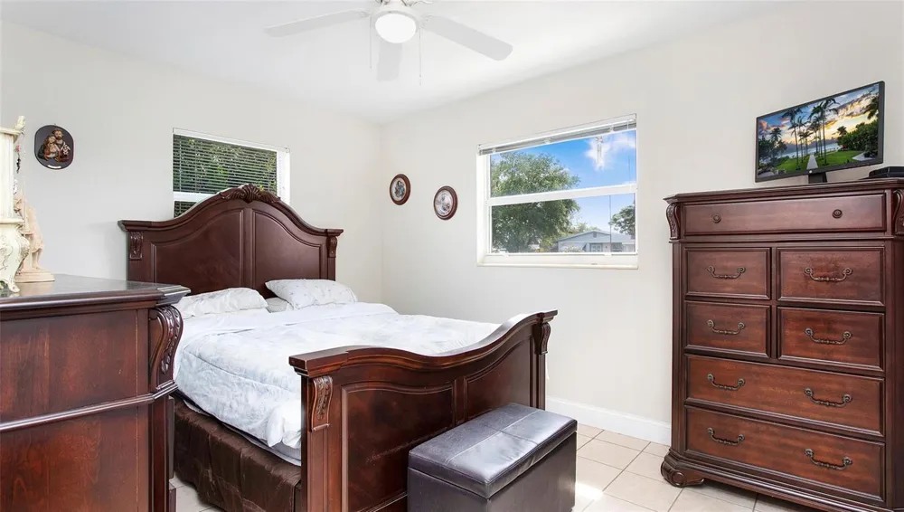 515 YORK ROAD Lehigh Acres, FL 33936