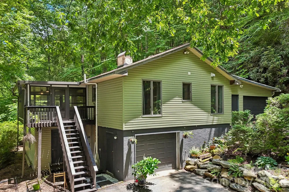 637 Cascade Lake Road Pisgah Forest, NC 28768