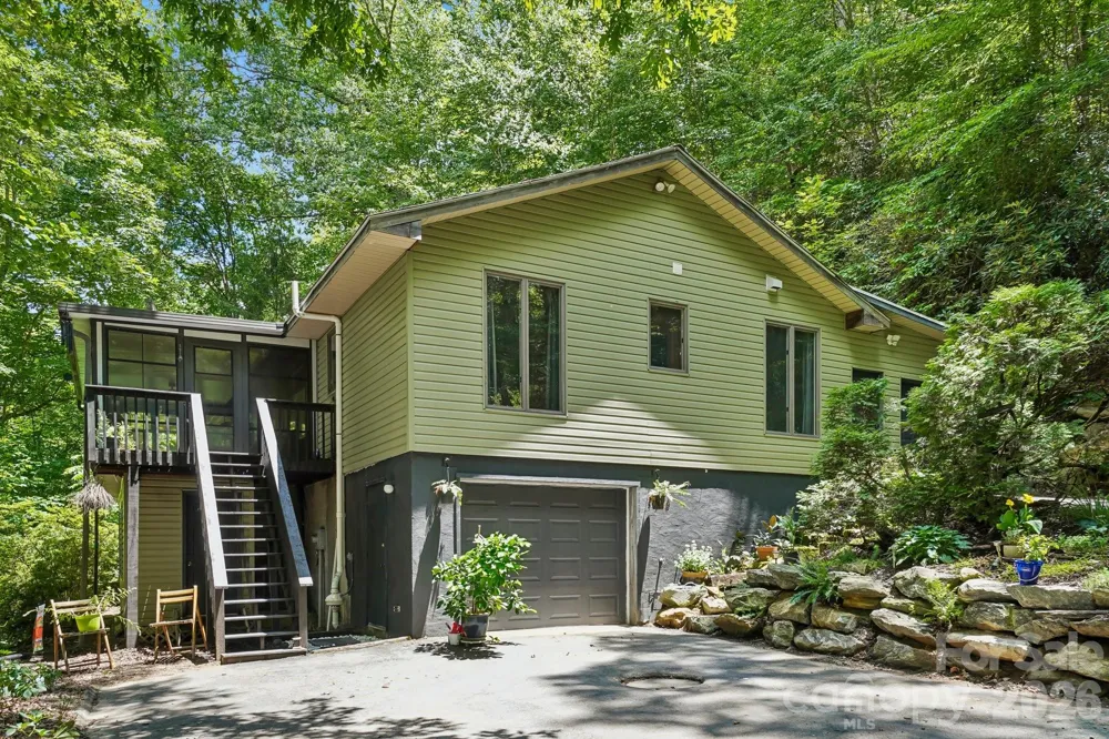 637 Cascade Lake Road Pisgah Forest, NC 28768