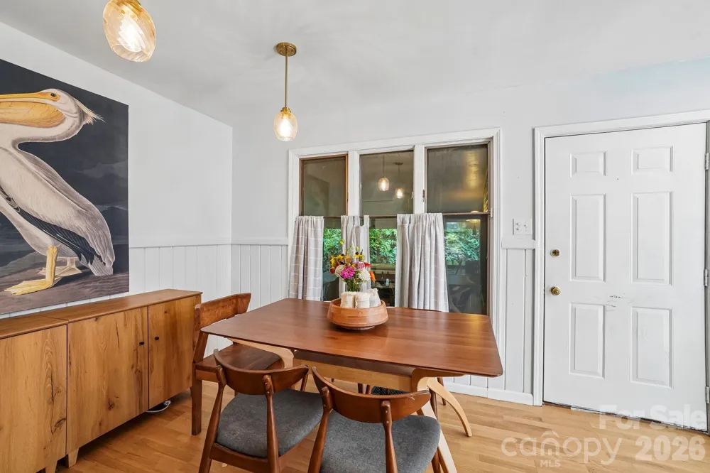 637 Cascade Lake Road Pisgah Forest, NC 28768