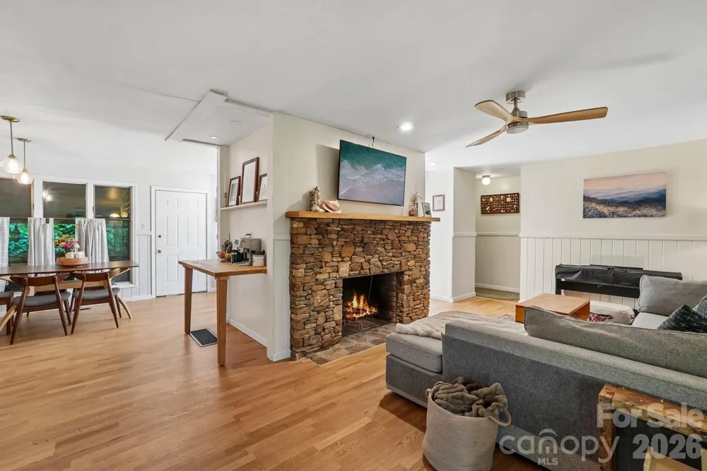 637 Cascade Lake Road Pisgah Forest, NC 28768