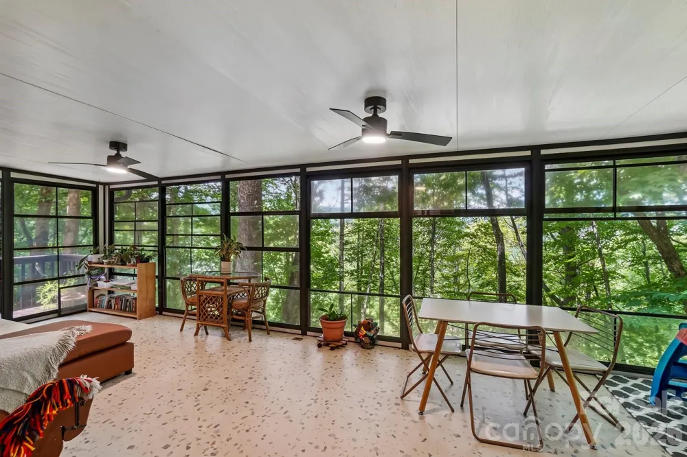 637 Cascade Lake Road Pisgah Forest, NC 28768
