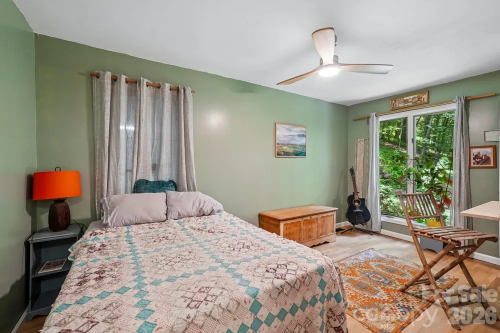637 Cascade Lake Road Pisgah Forest, NC 28768