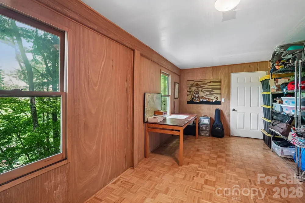 637 Cascade Lake Road Pisgah Forest, NC 28768