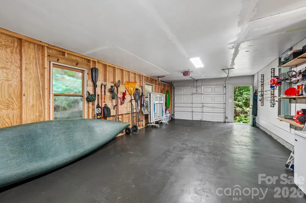 637 Cascade Lake Road Pisgah Forest, NC 28768