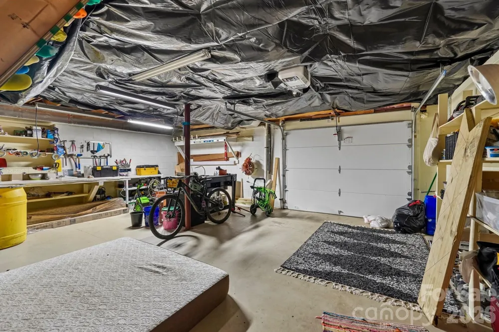 637 Cascade Lake Road Pisgah Forest, NC 28768