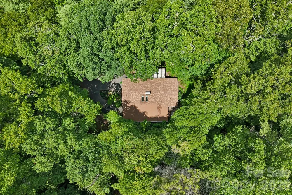 637 Cascade Lake Road Pisgah Forest, NC 28768