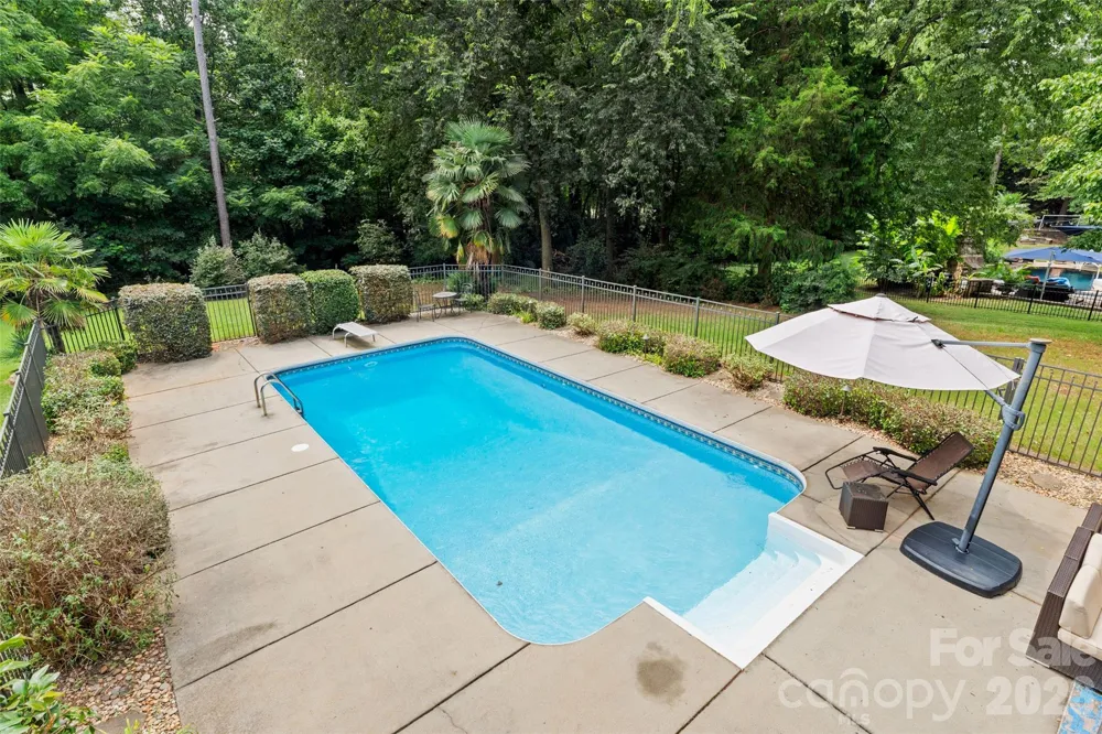 314 Stone Cliff Lane Lake Wylie, SC 29710
