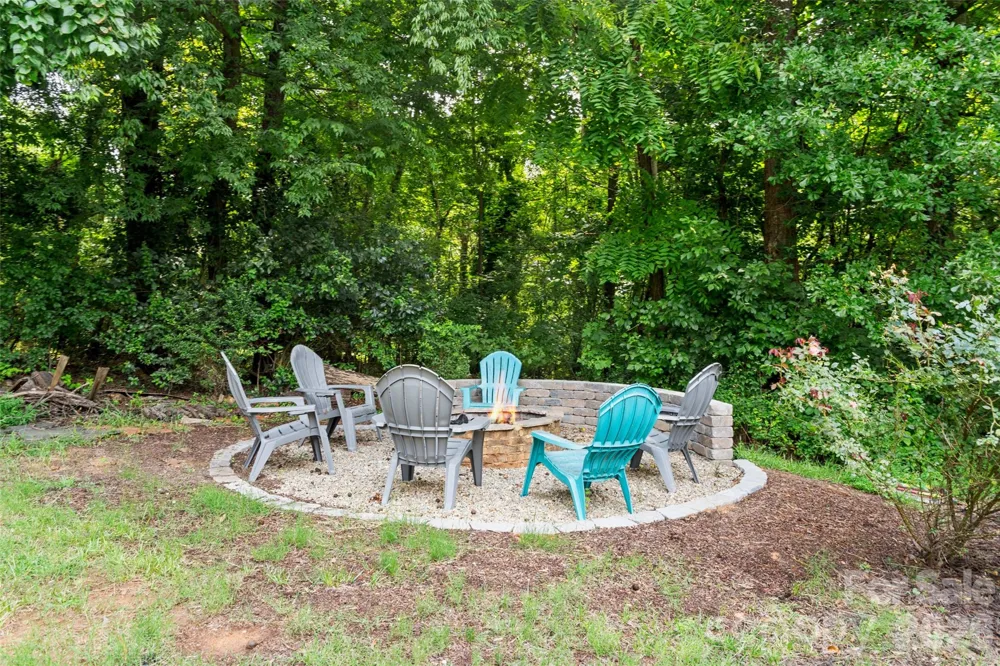 314 Stone Cliff Lane Lake Wylie, SC 29710