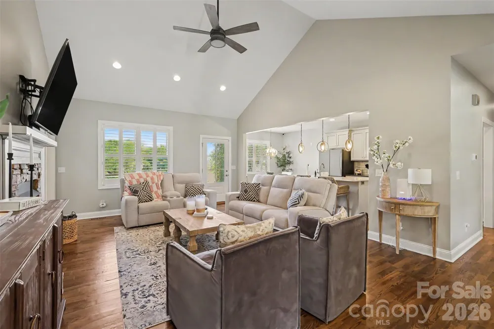 4672 Grace Chapel Road Granite Falls, NC 28630