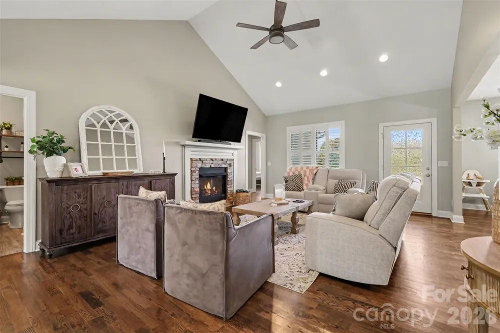 4672 Grace Chapel Road Granite Falls, NC 28630