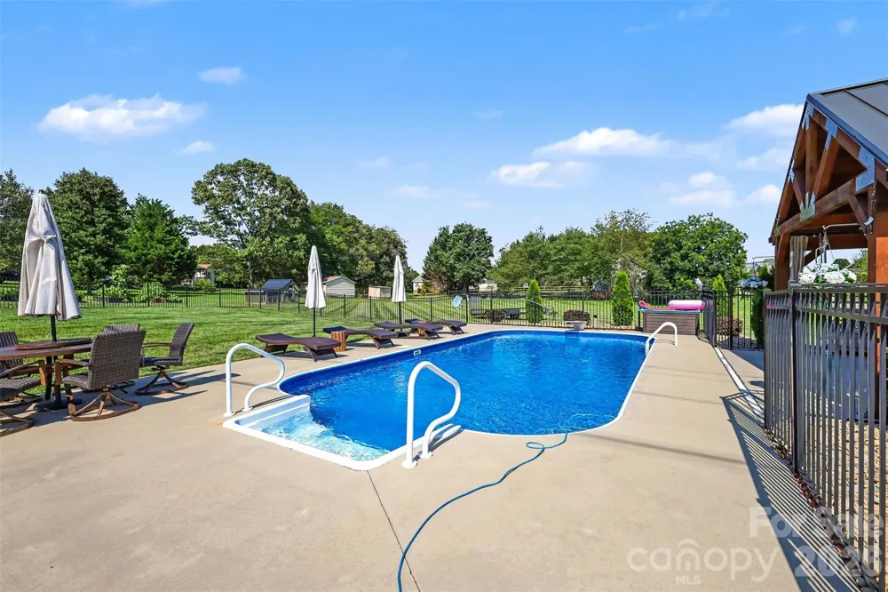 4672 Grace Chapel Road Granite Falls, NC 28630