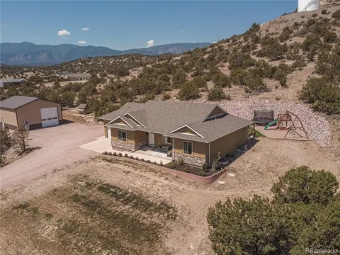 585 Twin Pines Avenue