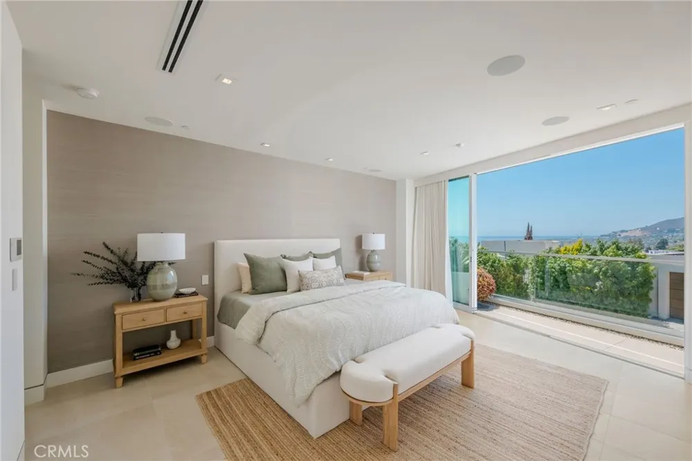 640 Temple Hills Drive Laguna Beach, CA 92651