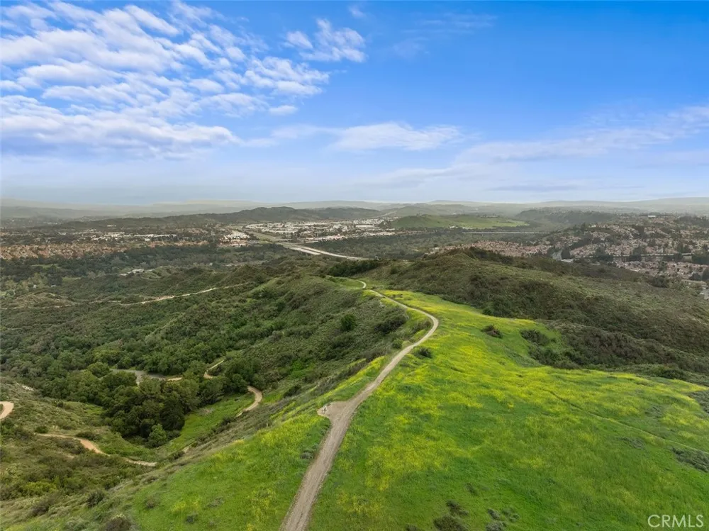 44 Tierra Montanosa Rancho Santa Margarita, CA 92688