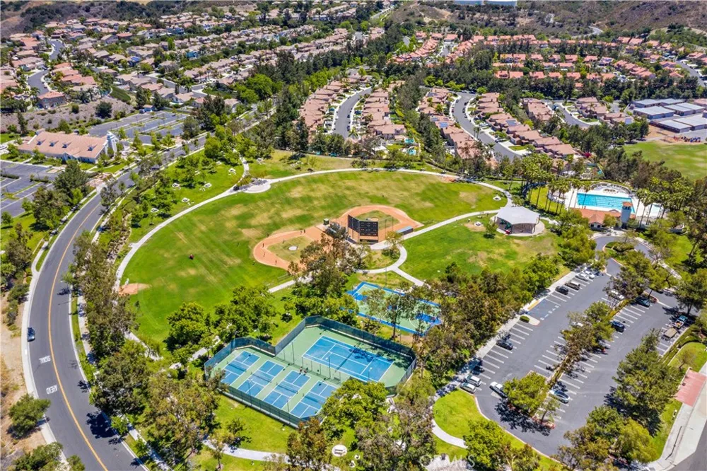 44 Tierra Montanosa Rancho Santa Margarita, CA 92688