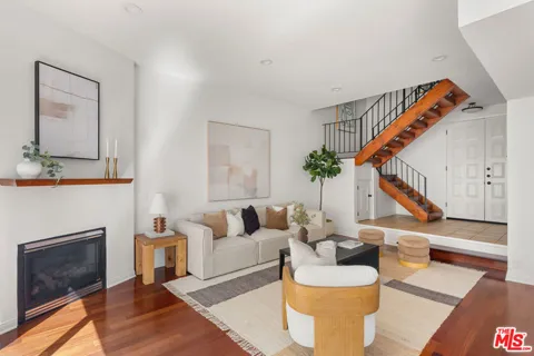 1127 9th Street #103
