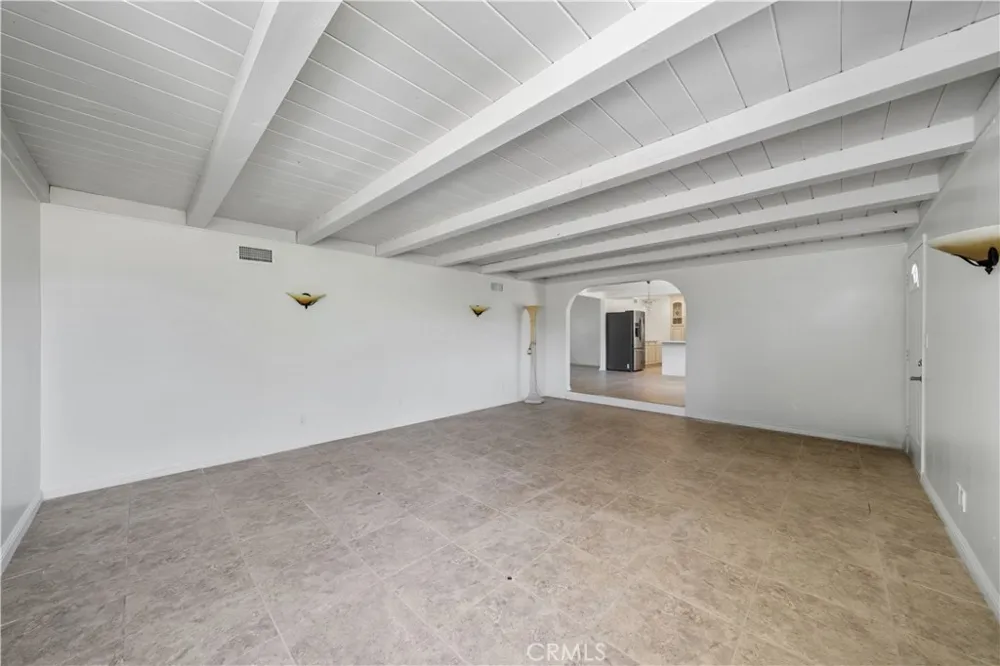 525 S Gretta Avenue West Covina, CA 91790