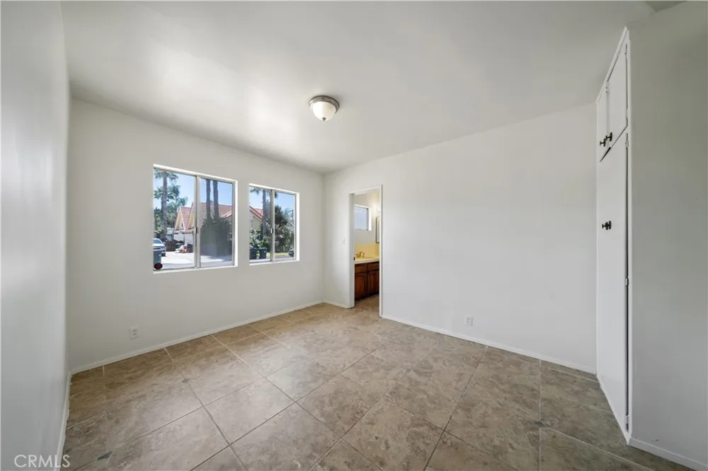 525 S Gretta Avenue West Covina, CA 91790