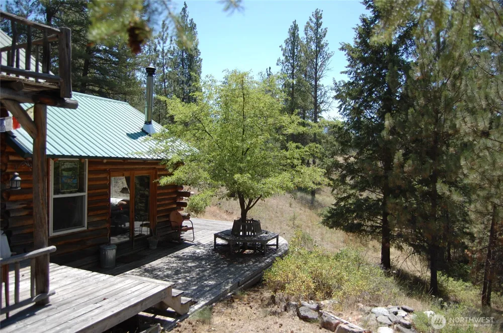 74 Stonehaven Rd Tonasket, WA 98855