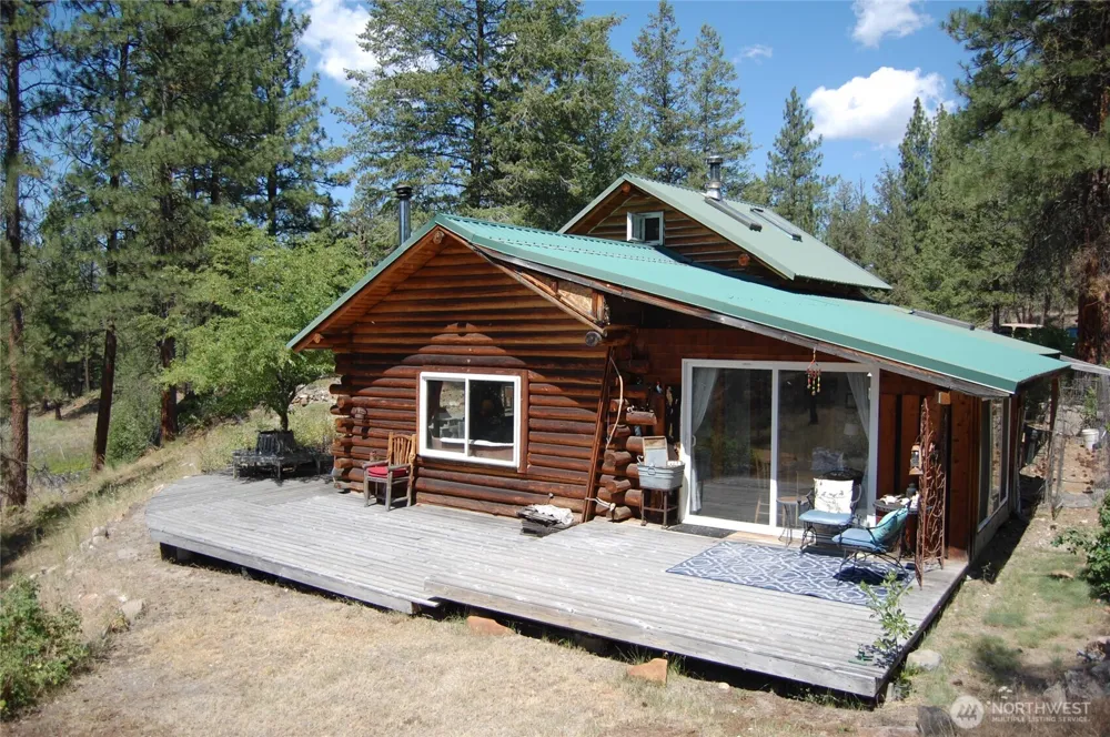 74 Stonehaven Rd Tonasket, WA 98855
