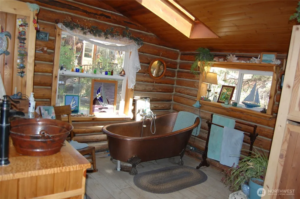 74 Stonehaven Rd Tonasket, WA 98855