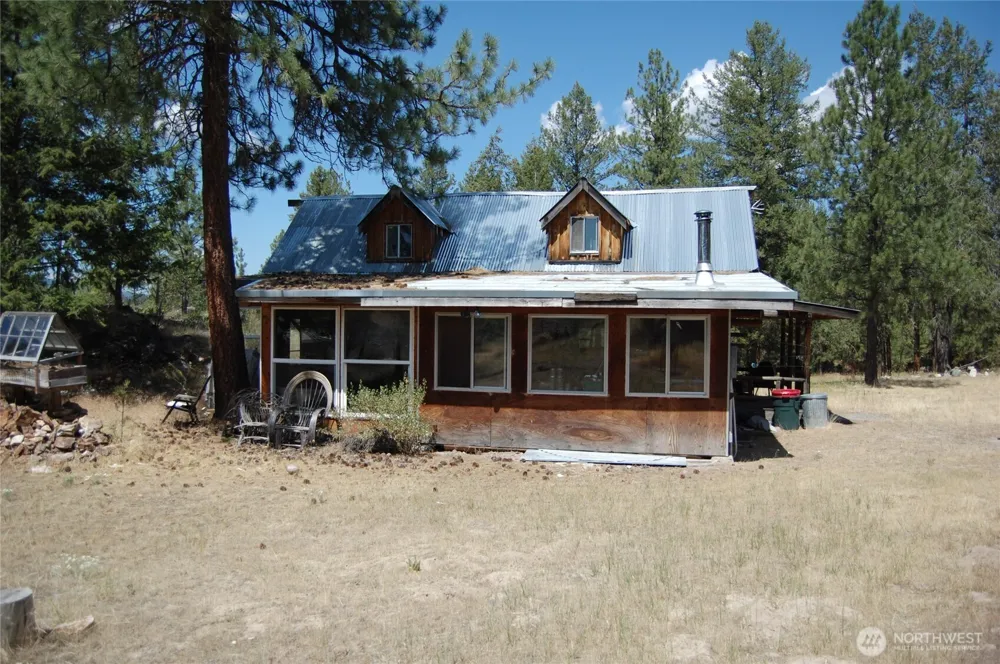 74 Stonehaven Rd Tonasket, WA 98855