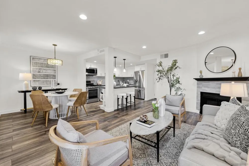 13815 Johannesberg #4 Poway, CA 92064