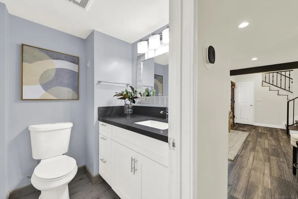 13815 Johannesberg #4 Poway, CA 92064