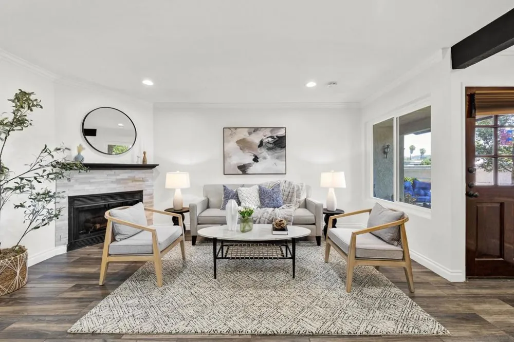 13815 Johannesberg #4 Poway, CA 92064