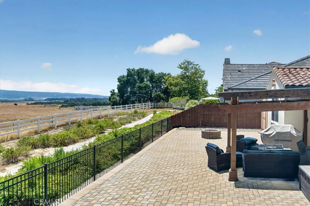 3948 Celestial Lompoc, CA 93436