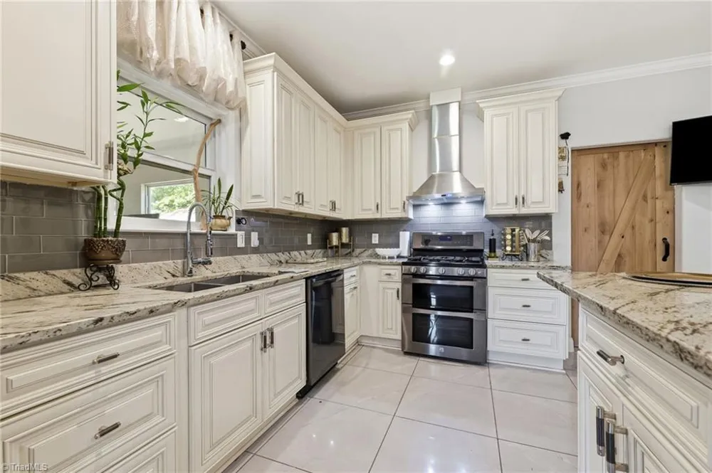 7005 Mcleansville Road Browns Summit, NC 27214
