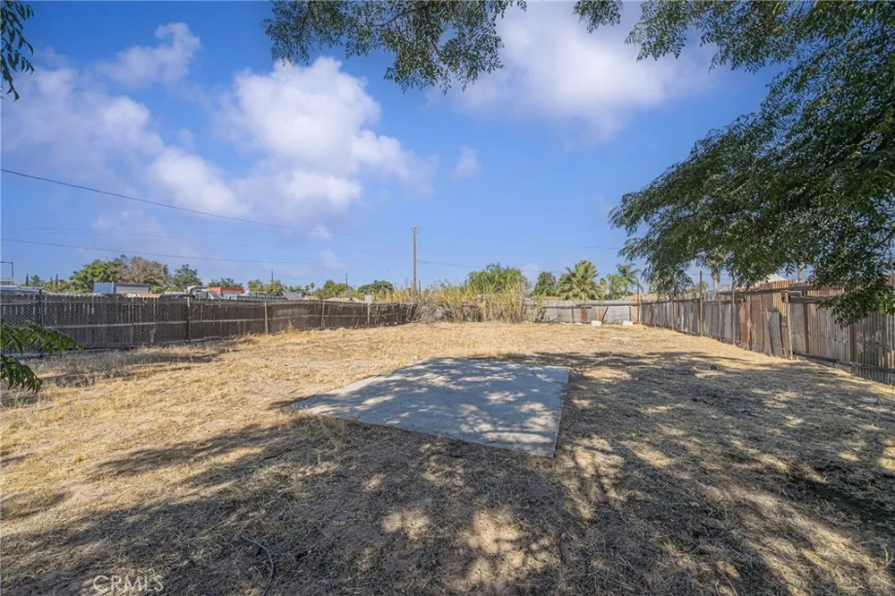 8052 Shirley San Bernardino, CA 92410