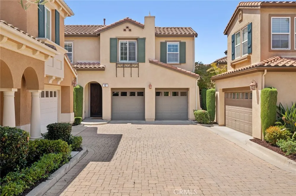 10 Newton Court Laguna Niguel, CA 92677