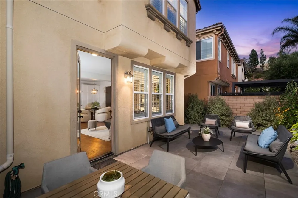 10 Newton Court Laguna Niguel, CA 92677